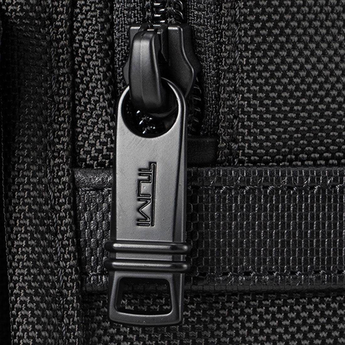 🎒 NEW TUMI Alpha 3 Pocket Bag Small Reflective Gray Crossbody Shoulder Travel