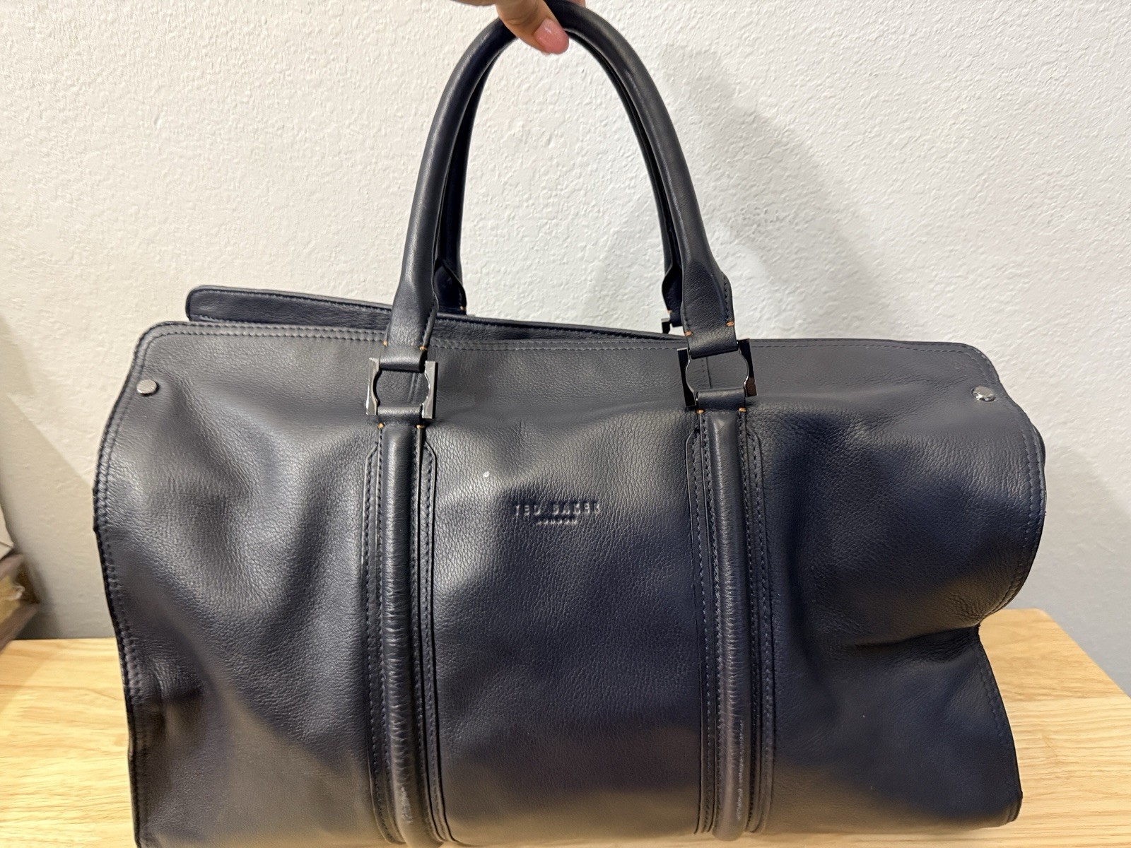 TED BAKER MEN HOLDALL DUFFLE BAG TRAVEL WEEKEND DARK BLUE LEATHER LUGGAGE NEW