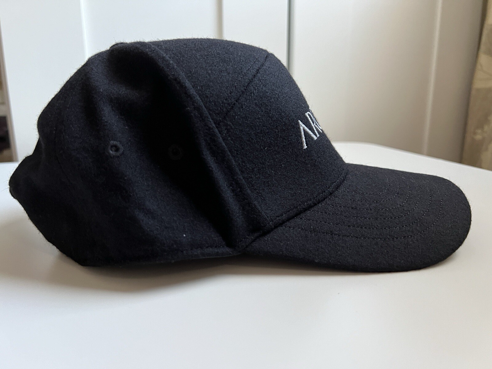 Arc’Teryx 7 Panel Wool Ball Cap Black Heather One Size Adjustable