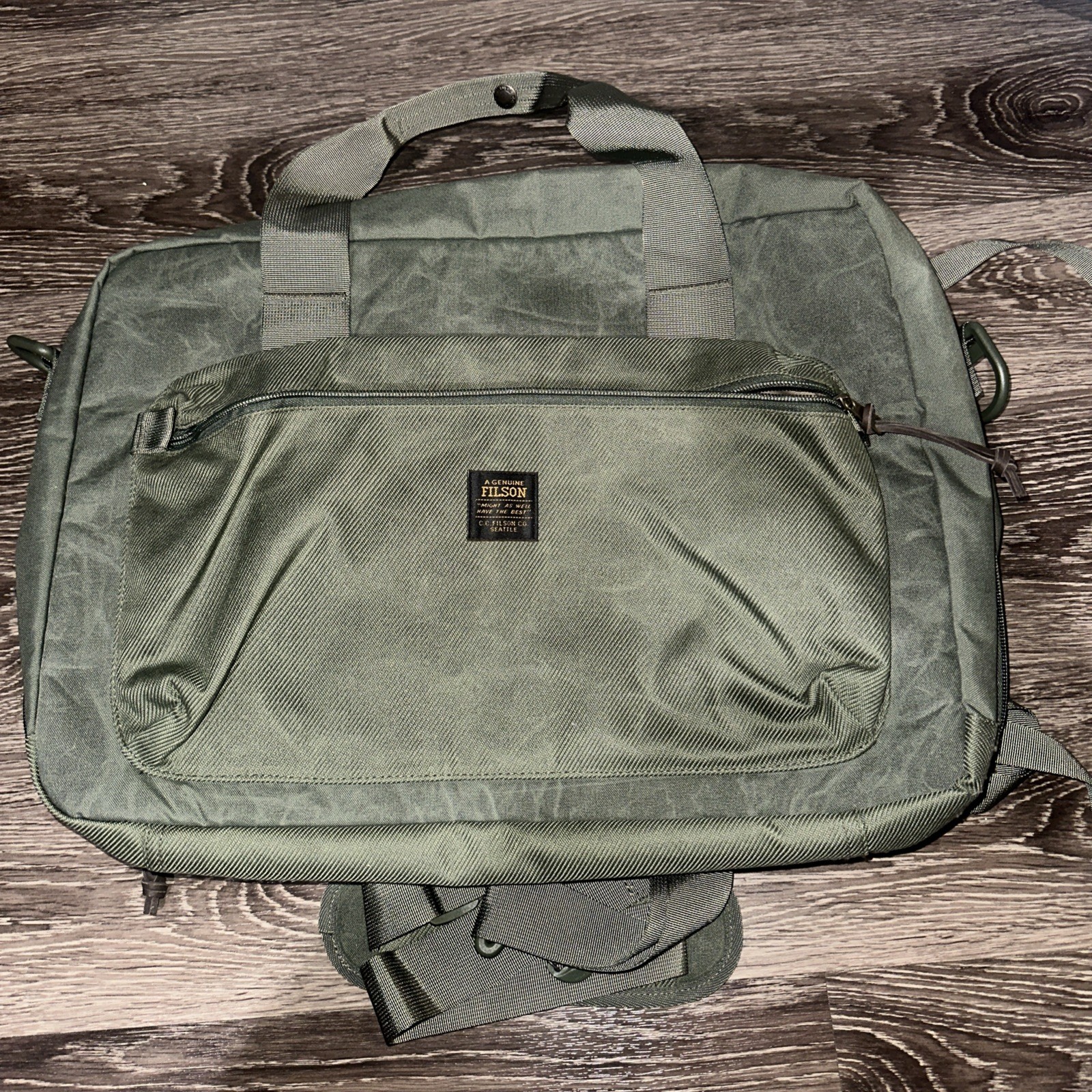 NEW Filson bag – green, rugged, backpack / brief case 2-in-1