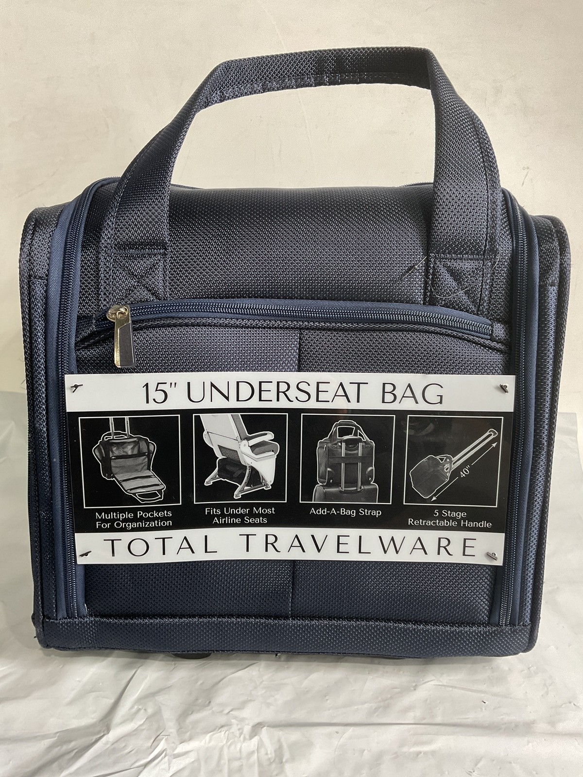 TOTAL TRAVELWARE Everest Expandable Softside Spinner Navy 15 Inch Under Seat U2