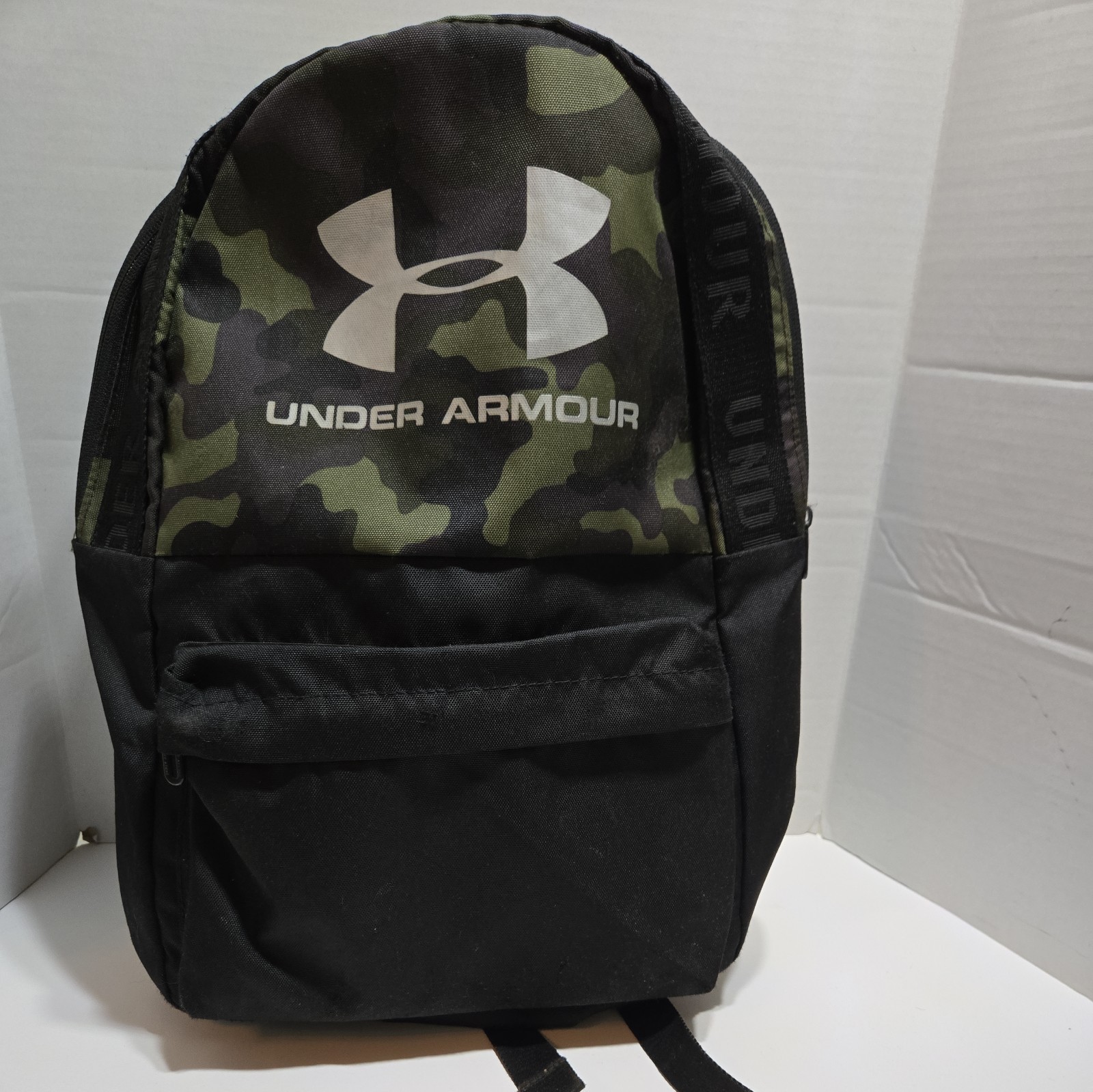 Under Armour UA Loudon Backpack camouflage and black L
