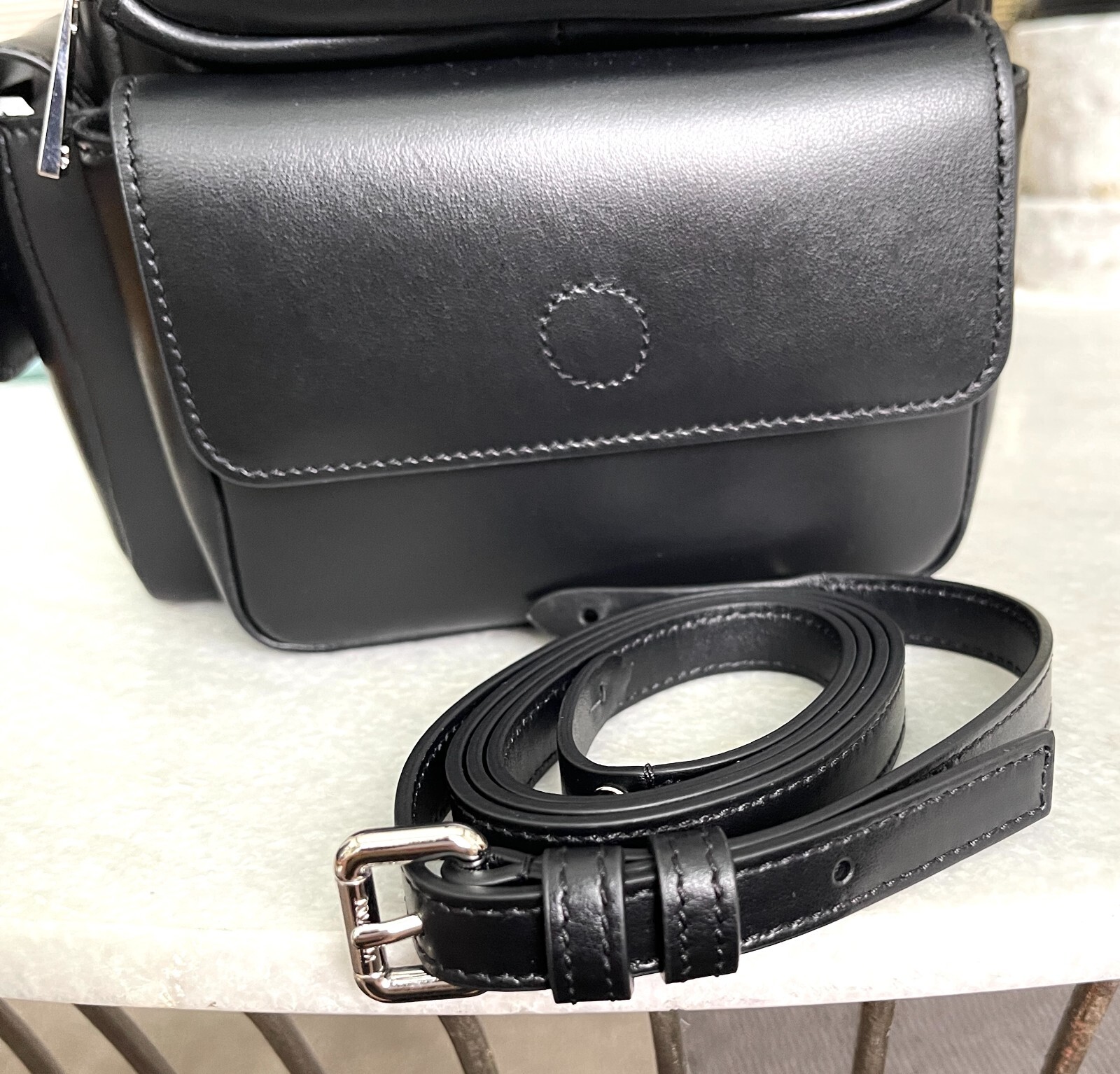 Versace Black Men’s Leather multi-compartment messenger shoulder bag 1012234