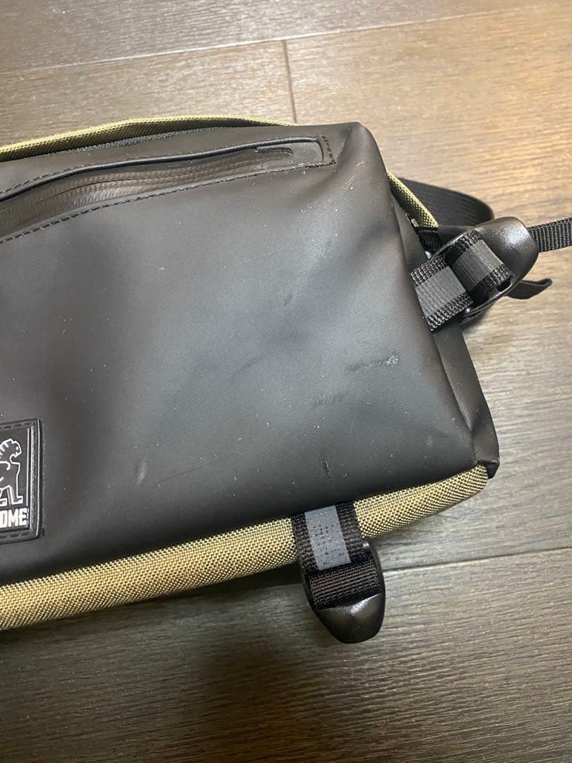 Chrome Kovac Sling Bag Black/Olive 30x15x10cm Used Light Wear