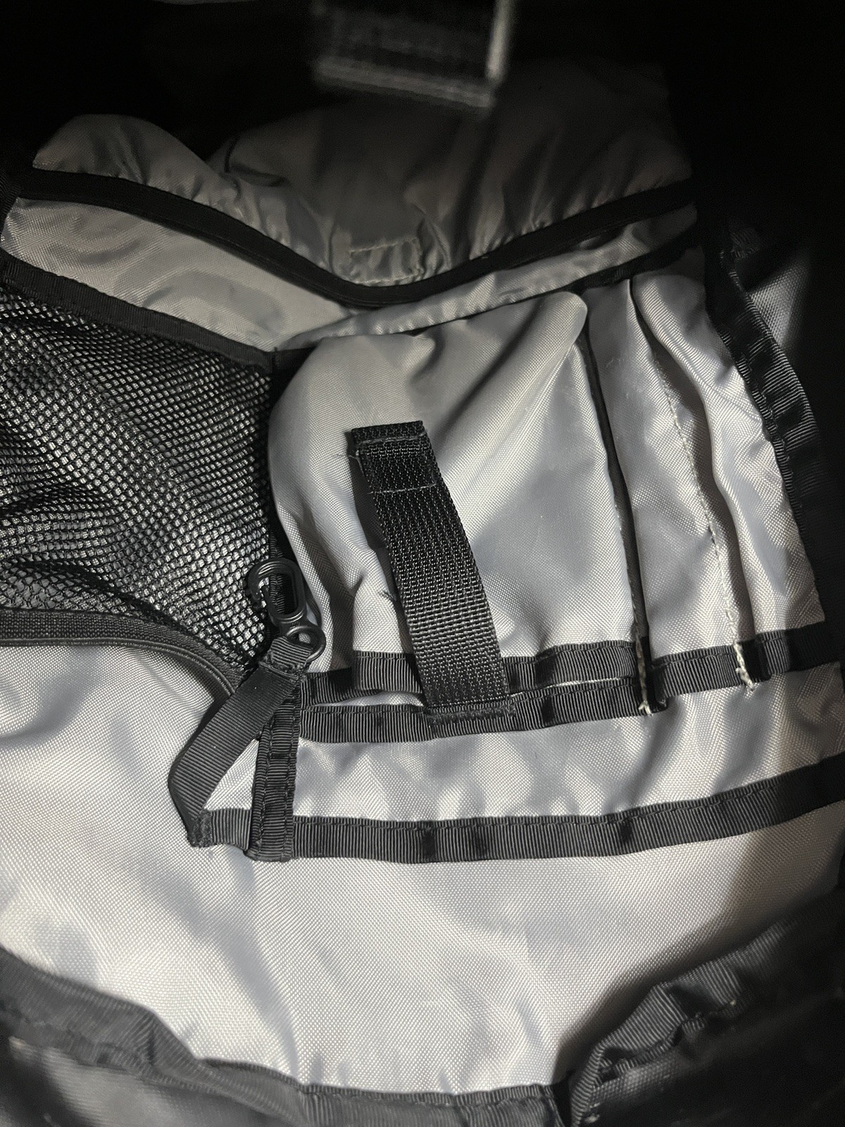 Patagonia Backpack Yerba Pack 22L black Nylon Zip Laptop Sleeve Shoulder