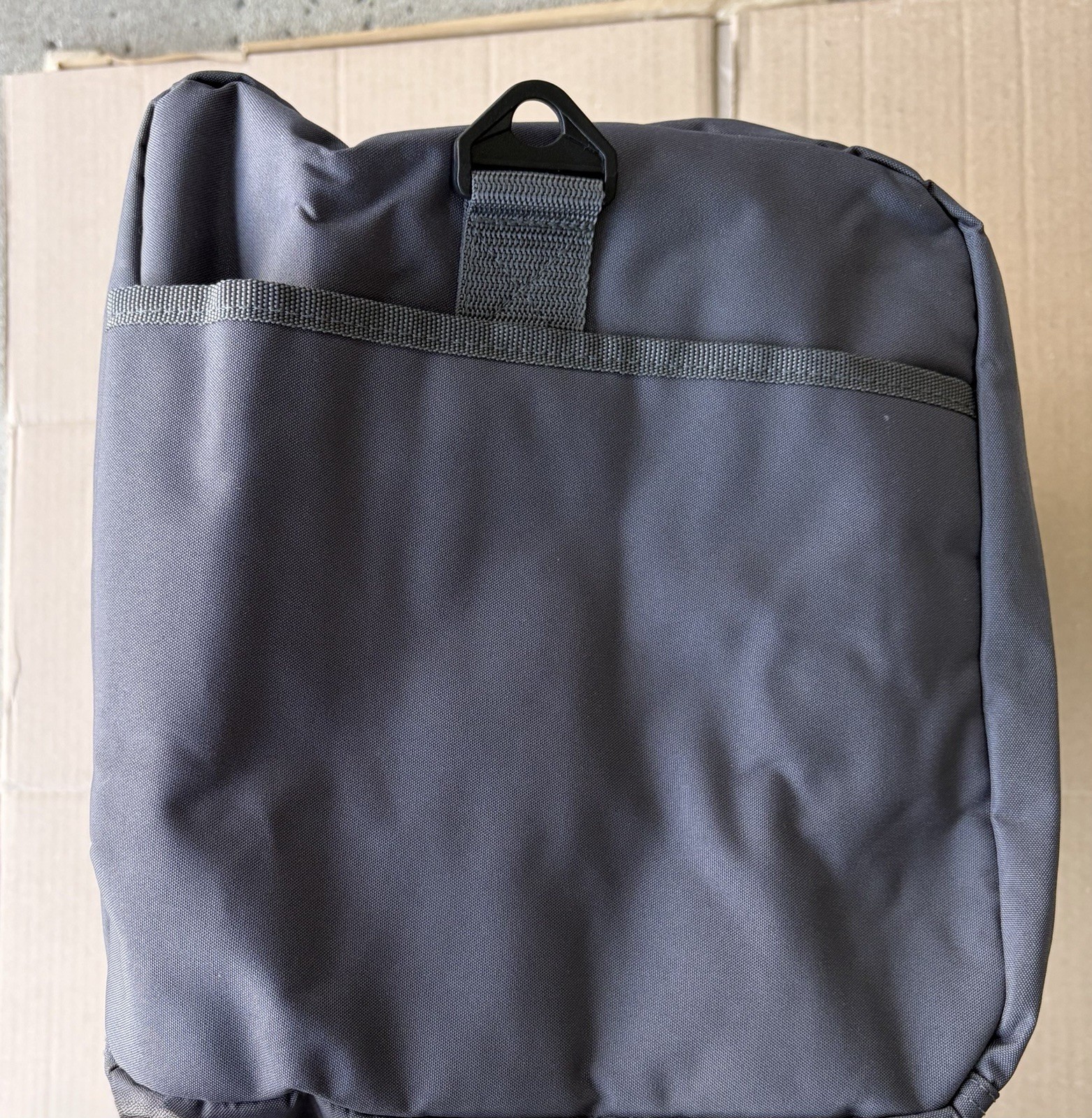 Hugo BOSS Mens Gray Travel Gym Weekender Duffle Bag 20″ Orange LOGO