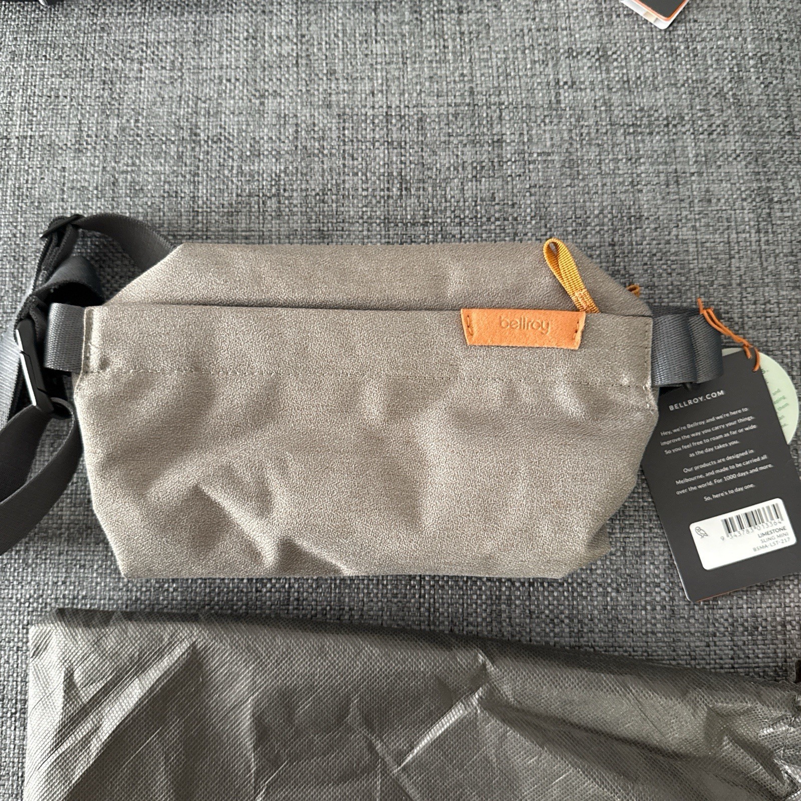 Bellroy Sling Mini Limestone/grey Brand new Unisex