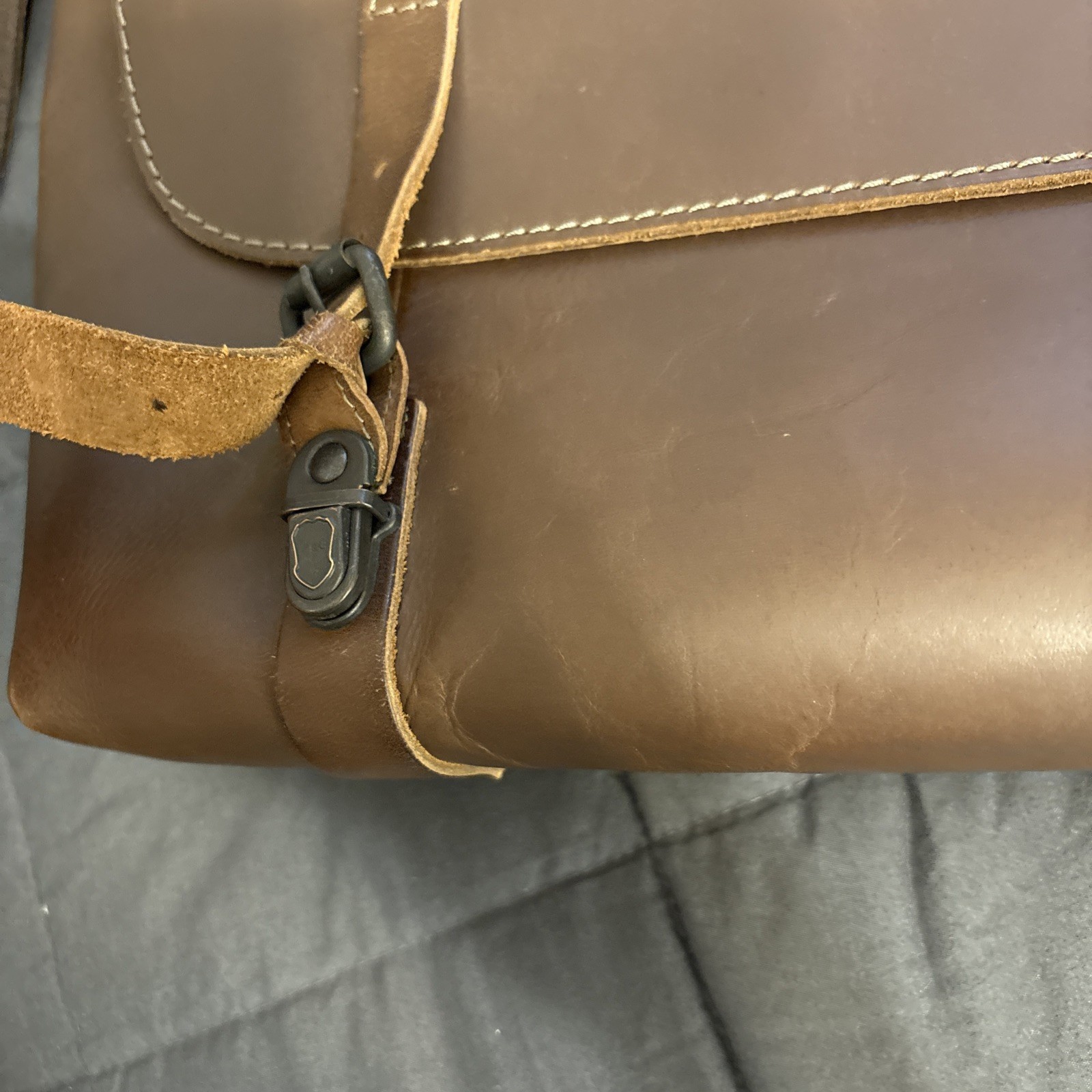STUNNING FULL LEATHER LINED Messenger Bag HEIRLOOM QUALITY BUY IT FOR LIFE