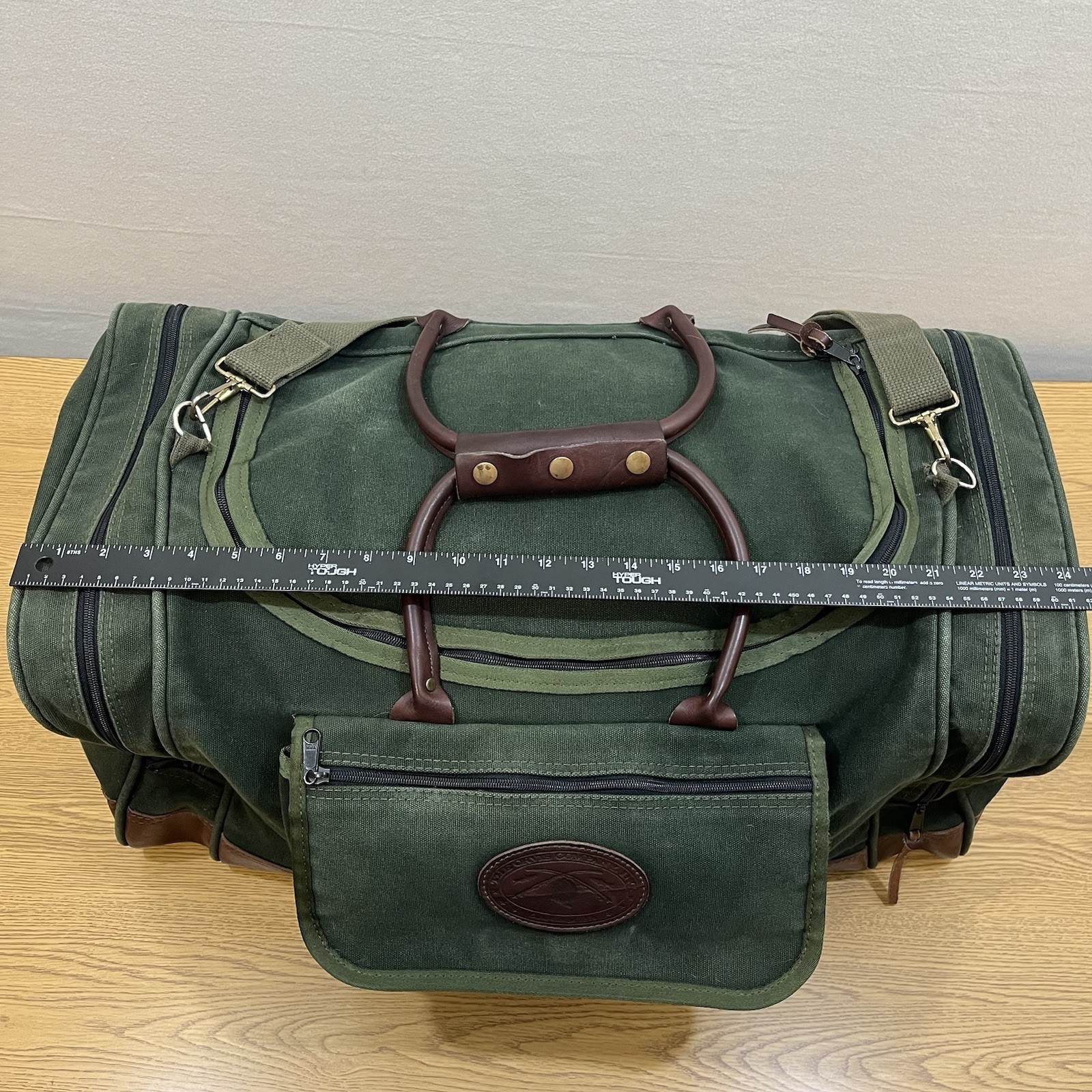 Vintage Orvis Battenkill Green Canvas 24x12x12 Duffel Bag Leather Trim Classic!