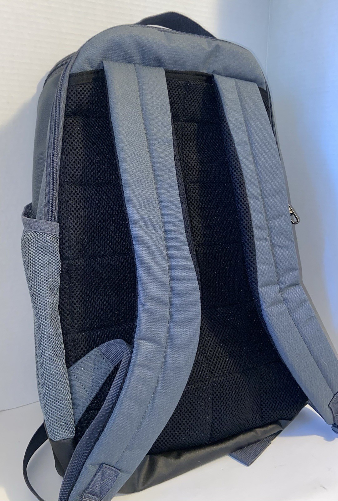 Nike Brasilia Backpack 9.5 training backpack 24L Grey DH7709-026 Gatorade