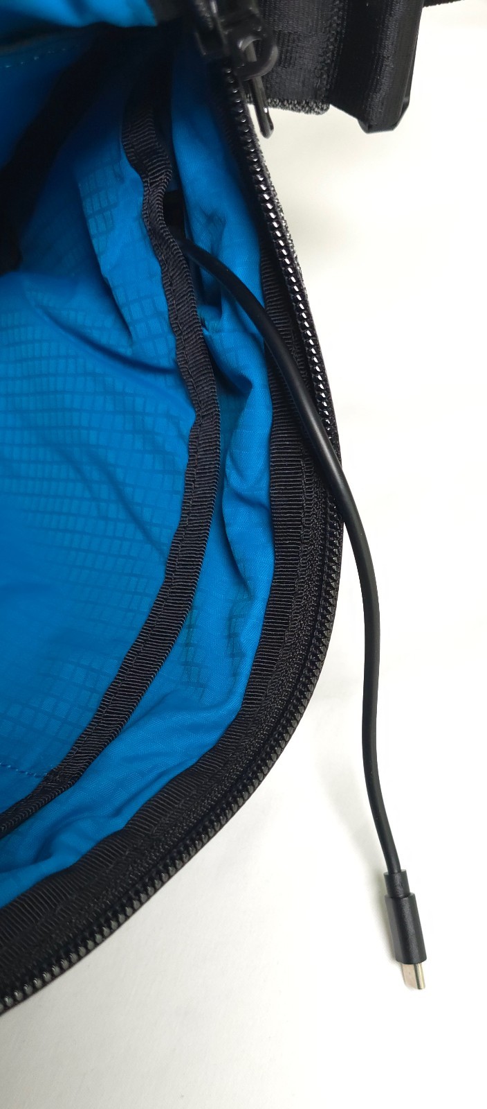Alpaka Bravo X Sling Pro V2 Crossbody, Waist, Over Shoulder 6L Ash Gray NWT NEW