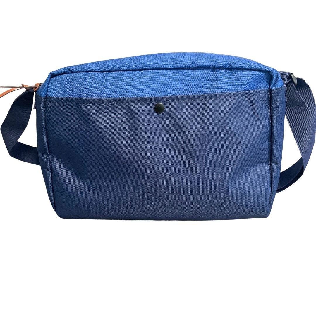 Lands End Everyday Messenger Bag Size 11×15 Laptop Inner Outer Pockets Utility