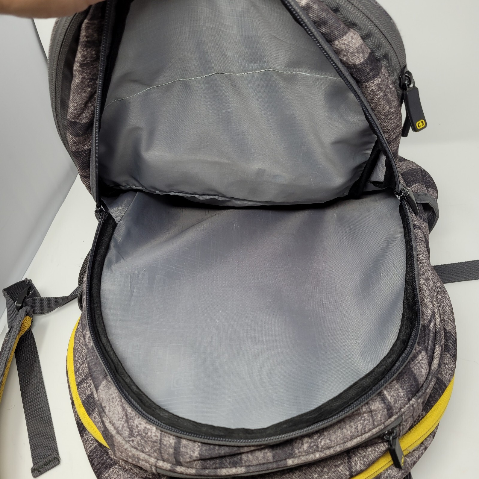 OGIO 18″h X 13″w X 9″d 1.8 Lbs Laptop Sleeve Multi-Color Backpack $84.99