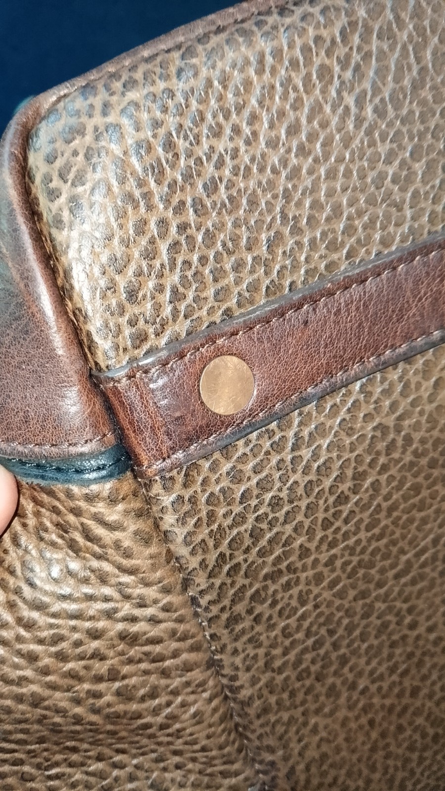 MISSION MERCANTILE Pebbled Leather 21″ Duffle Bag. BEAUTIFUL BAG !! Unused Cond.