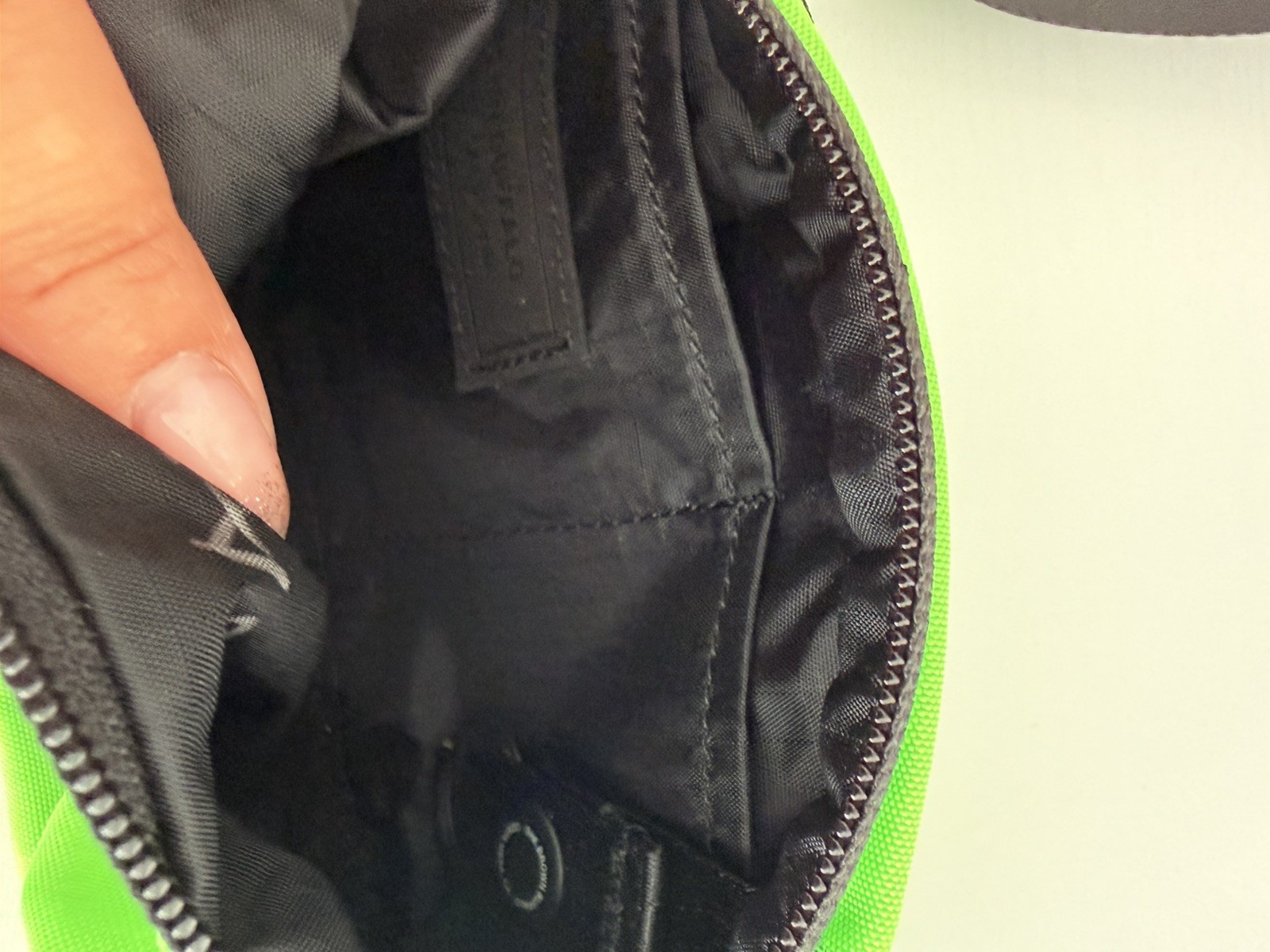 The Brown Buffalo Conceal Waistpack Sling Ultra Neon Green Grid TBB Fanny Pack