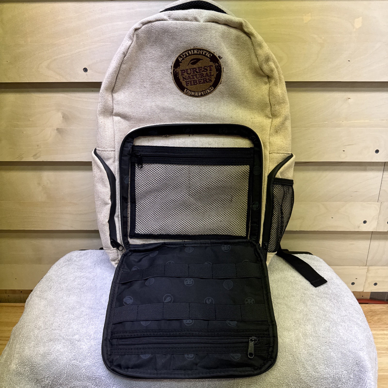 RAW SMELL PROOF Connoisseur Backpack, New without tags