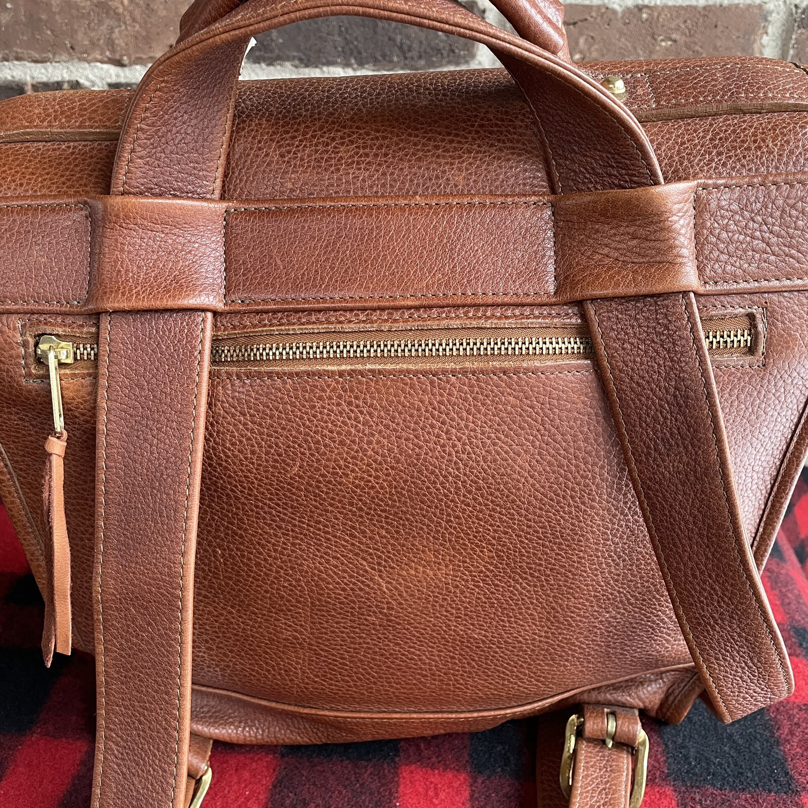 VINTAGE 1990s GLOVE LEATHER MACBOOK 13 IPAD PRO BACKPACK MESSENGER BAG R$545