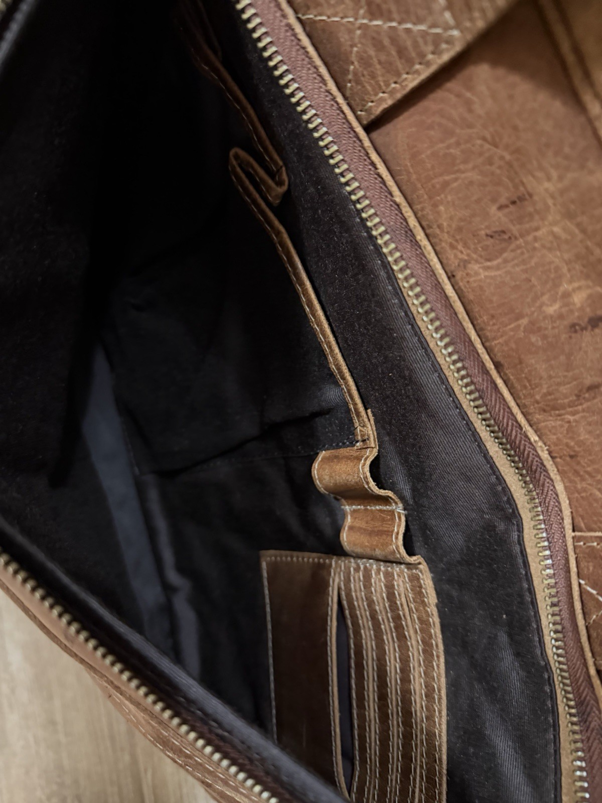 KOMAL’S PASSION Leather Briefcase Messenger Bag Laptop Crossbody !! Nice !!