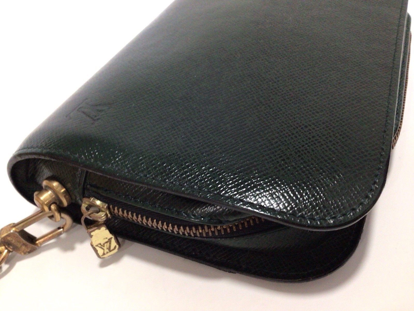 LOUIS VUITTON PARIS Men’s BAG (For DOCUMENTS, WALLET) / CODE VI1905 / France