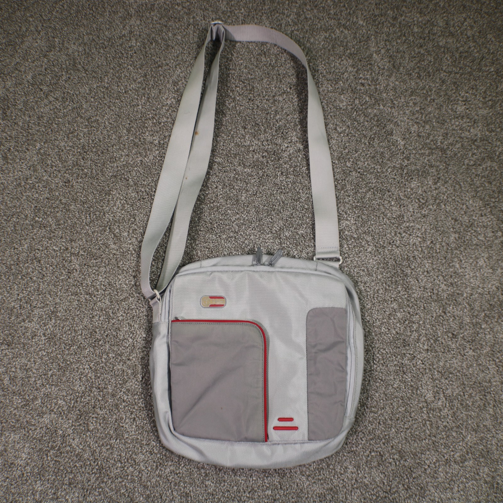 TUMI T-Tech Crossbody Shoulder Bag Gray Lightweight Nylon Flap Magnetic Closure