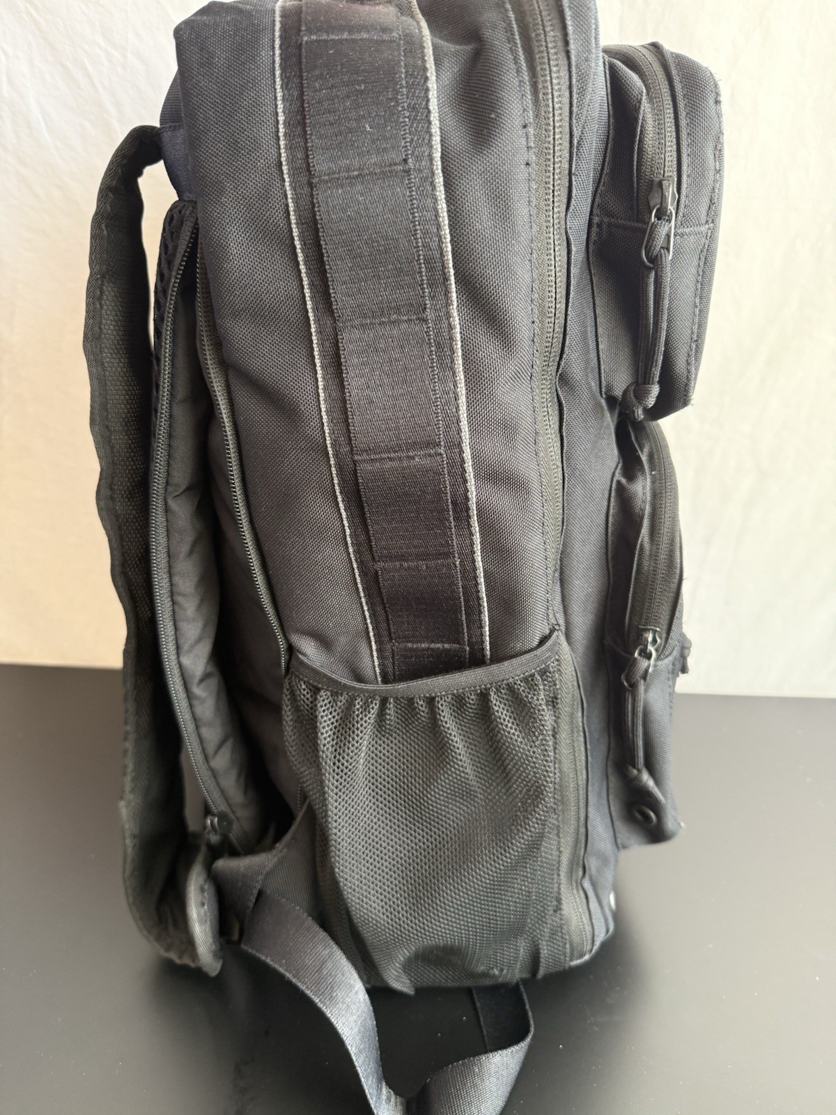 Nike Utility Speed Training Gym Backpack 18” Tall Adjustable Straps *READ*