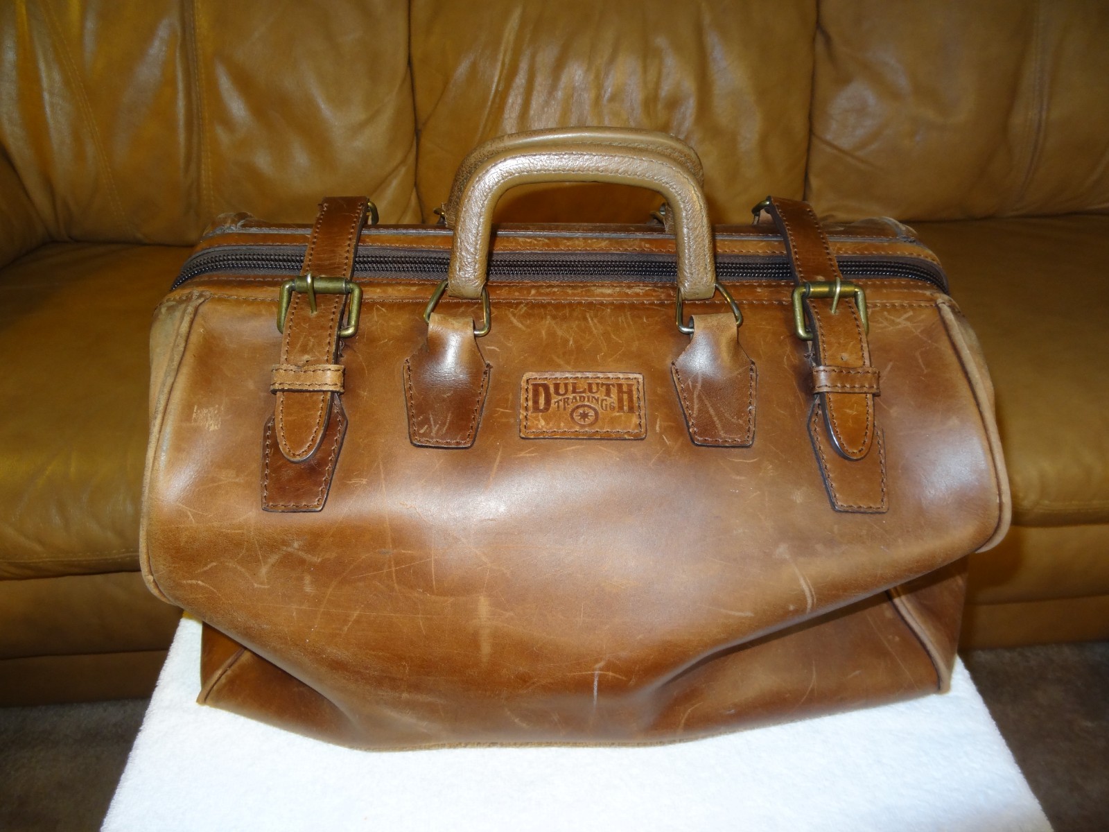 Duluth Trading Co. Brown Leather Doctors Bag / Utility Duffle