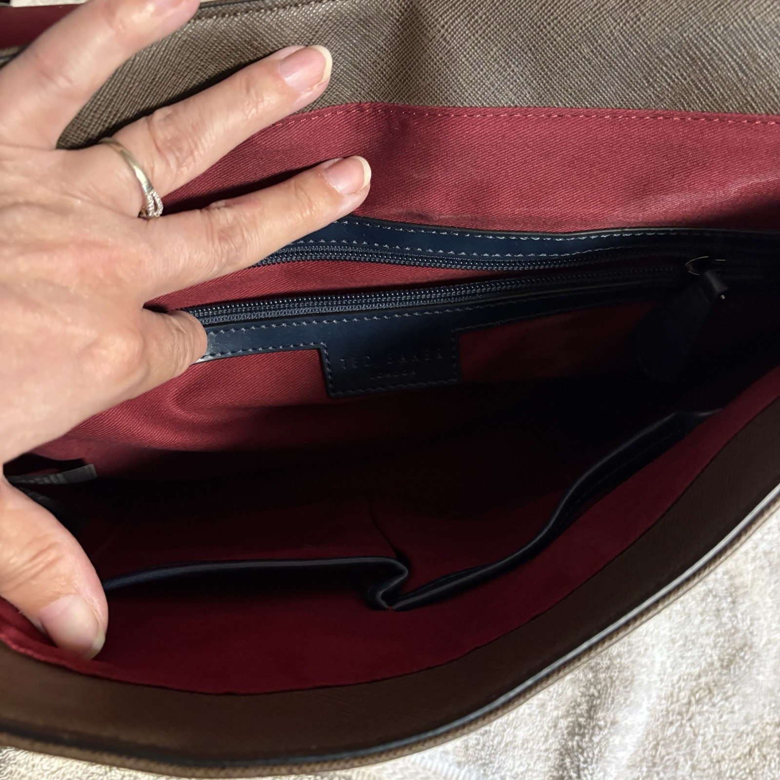 Ted Baker Brown Leather Messenger Bag/ Shoulder Strap 16×12 Excellent Condition