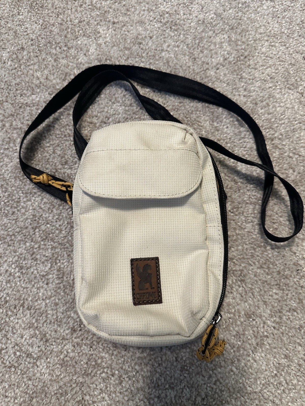 Chrome Industries Ruckas Access Pouch 0.8l One Size, Natural Crossbody Bag
