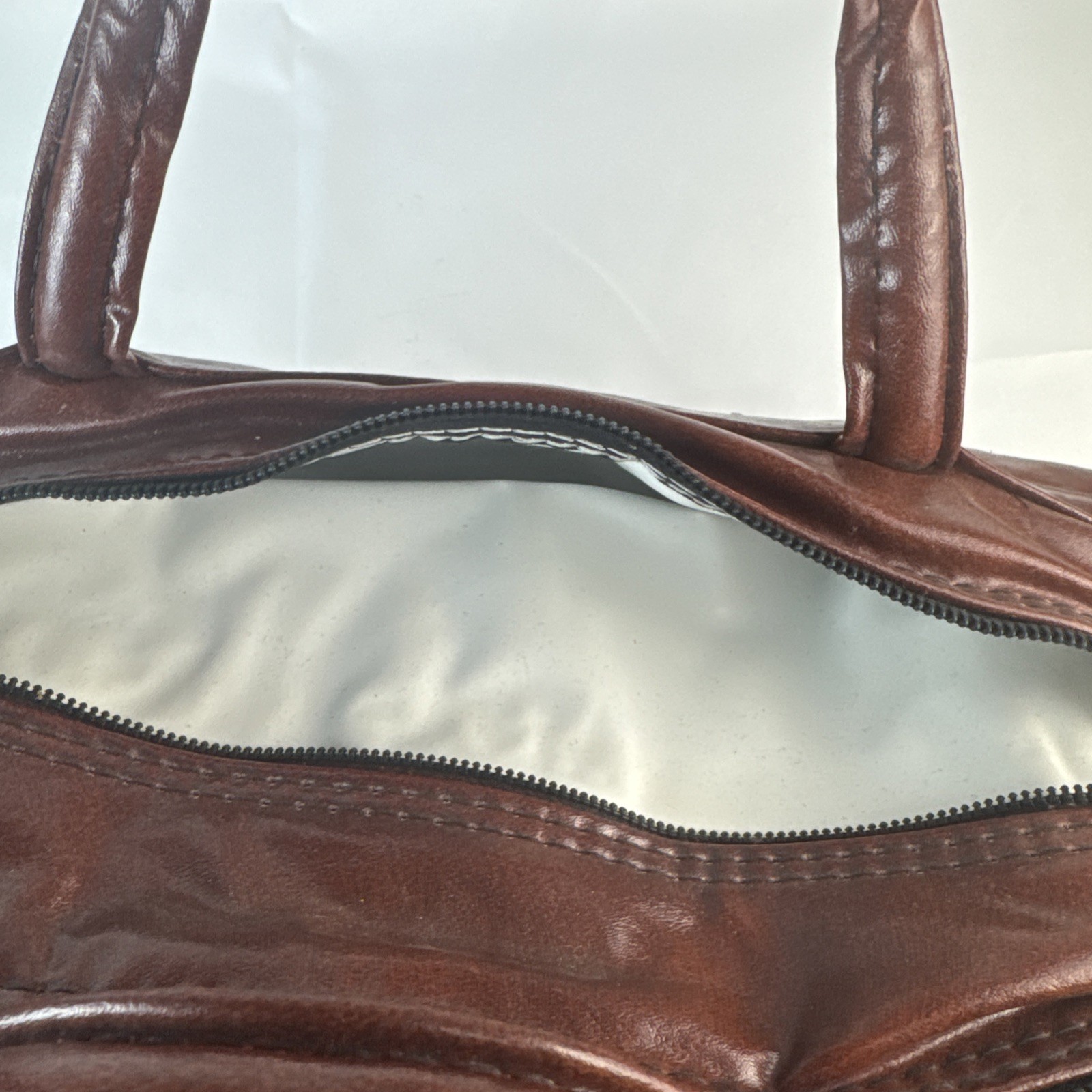 Wilson Vintage Spellout Duffle Bag Logo Red Brown Gold Faux Leather Gym Travel