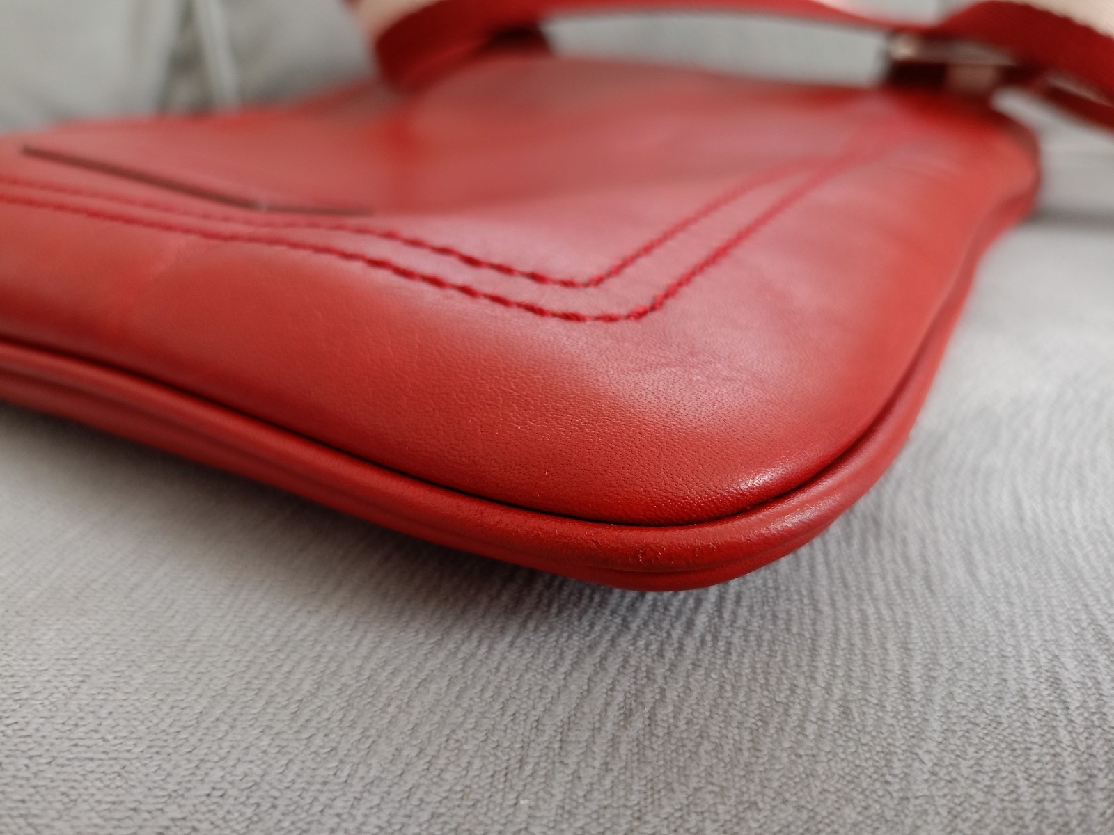 Bally Terino Red Leather Messenger Bag Crossbody Stripe Strap Auth