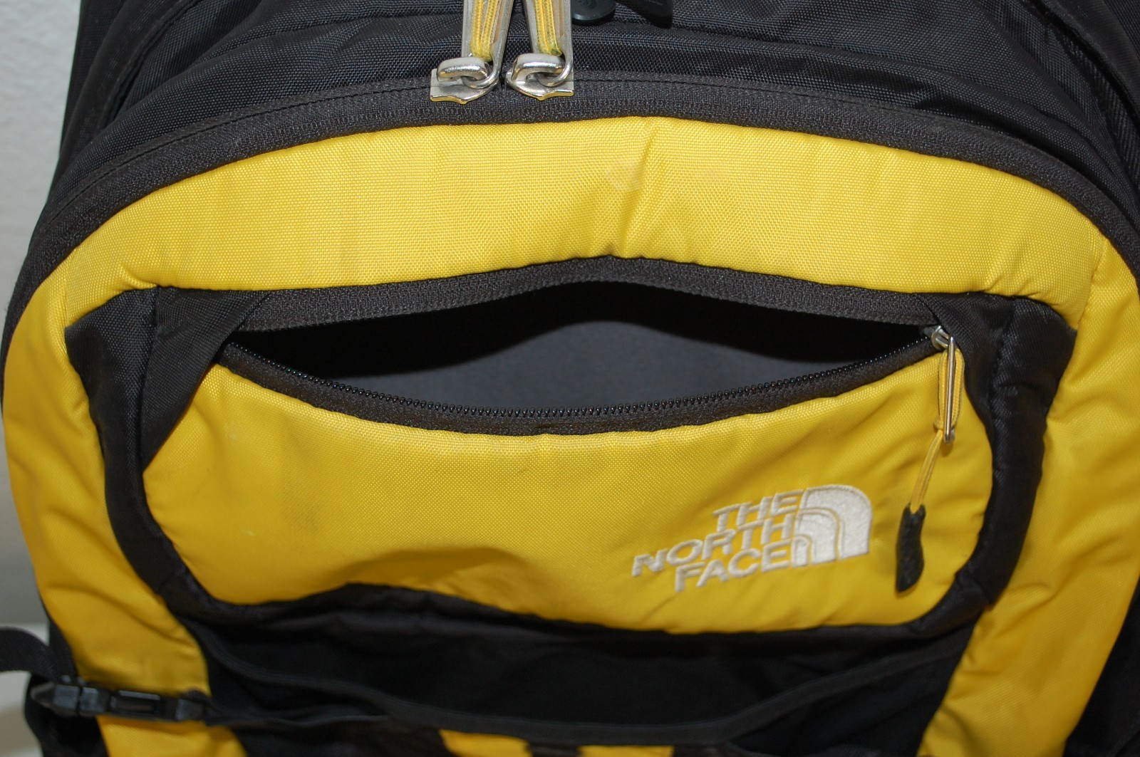 The North Face Recon Backpack Black Yellow Laptop Divider Hiking Bag School