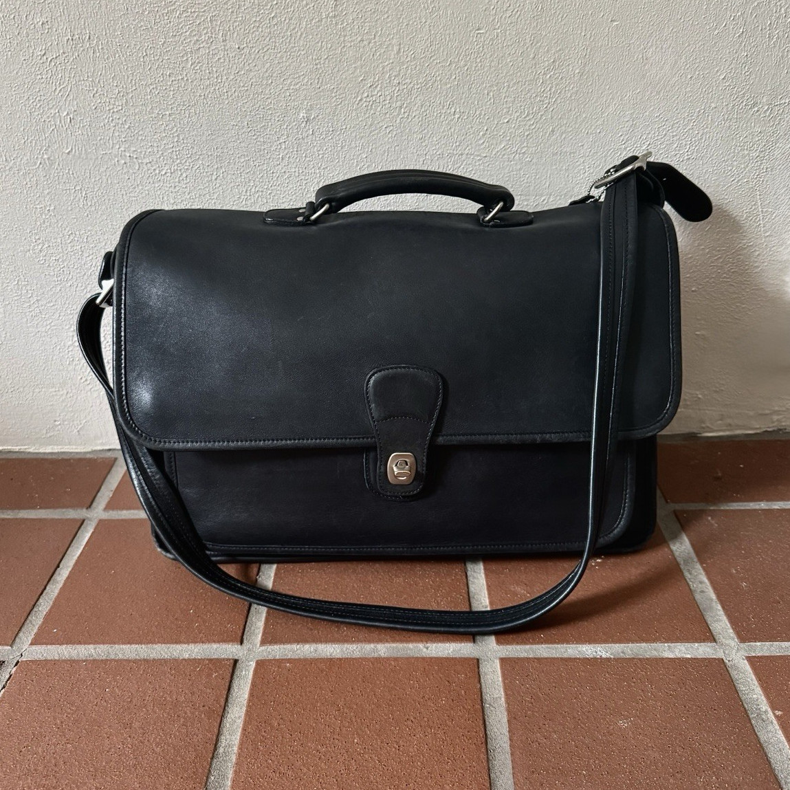 Vintage Coach Metropolitan Briefcase / Messenger Bag – Style 5180