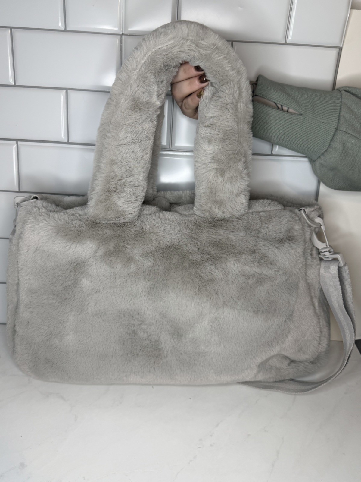 Nike Women’s NSW FX FUR Tote DQ5804-012 Ladies Light Grey