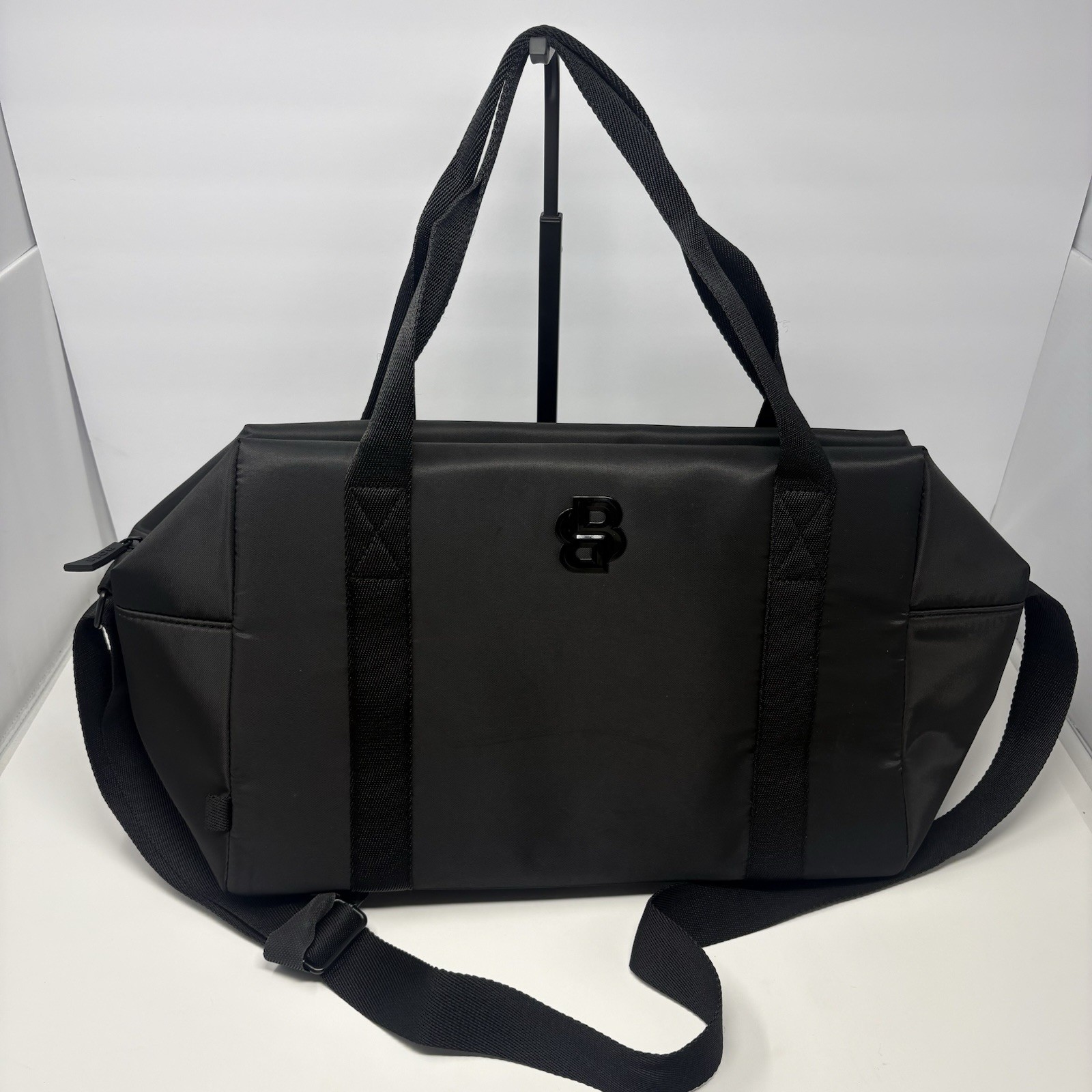 NEW BOSS Parfums Black Duffel Gym Travel Weekender Bag Shoulder Strap