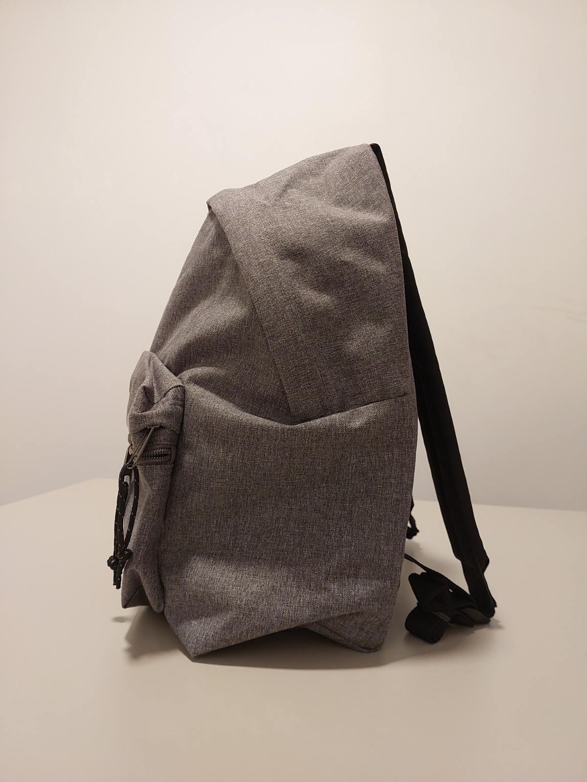 stpak Padded Pak’r Backpack – Light Grey – 24L – Brand New with Tags