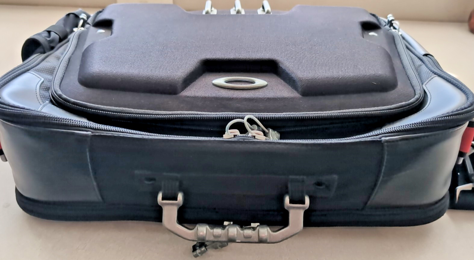 OAKLEY Home Office Briefcase Sink Collection Tactical Field Mint Hot-Tub/BathTub