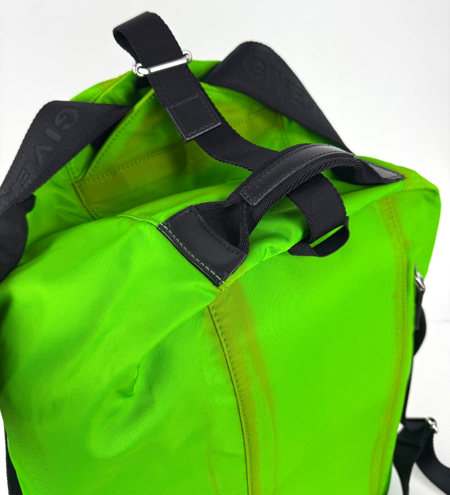 $1,250 Givenchy NWT Auth Green G Zip Duffel Bag Backpack Pockets Handle Adjust
