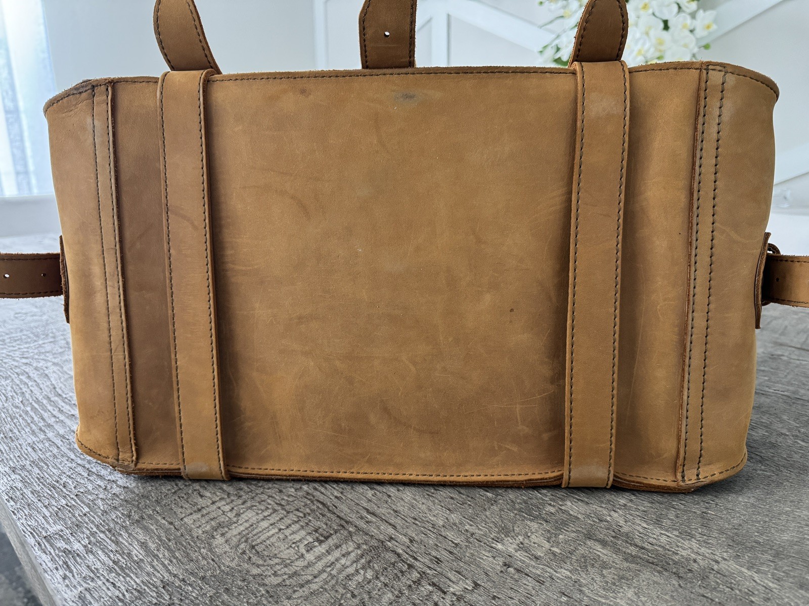 Saddleback Leather Side Pocket Duffle Original Papayrus Logo – Unused Condition