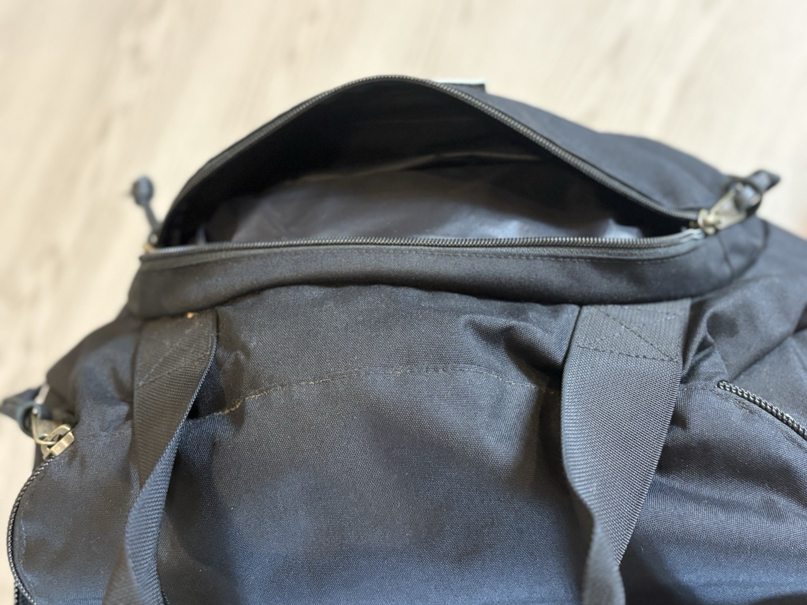 NEW Filson Dark Navy 2-in-1 Duffle Backpack Convertible Travel Bag