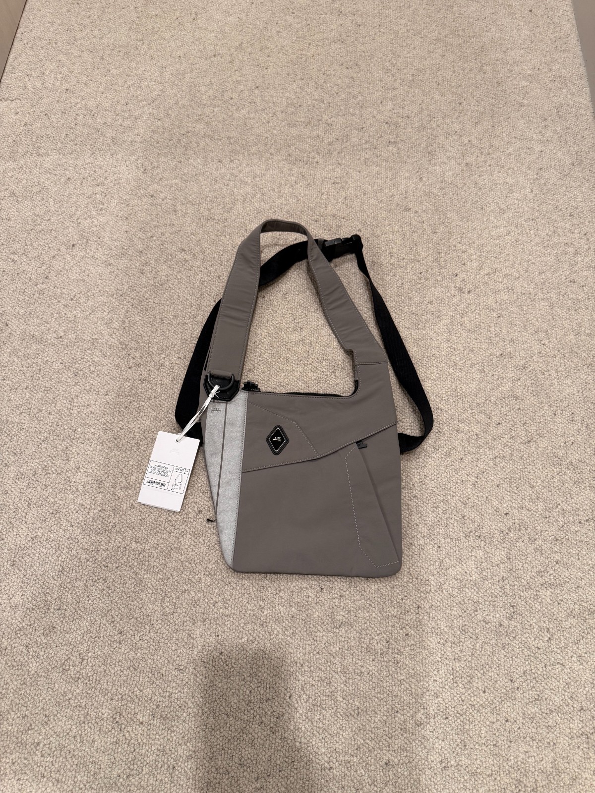 A COLD WALL Utility Crossbody Bag One Size NWT COL 128 (Grey) ACWUG060-DORIS