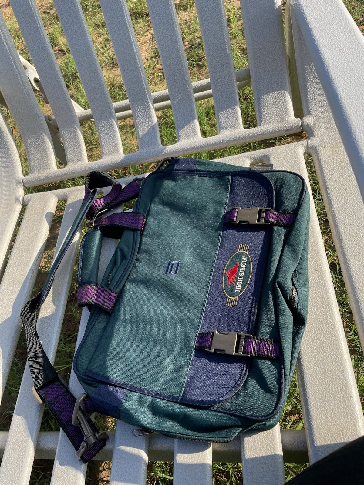 Vintage 90’s Mountain Equipment Company Streetwear MEC Messenger Equipment Bag