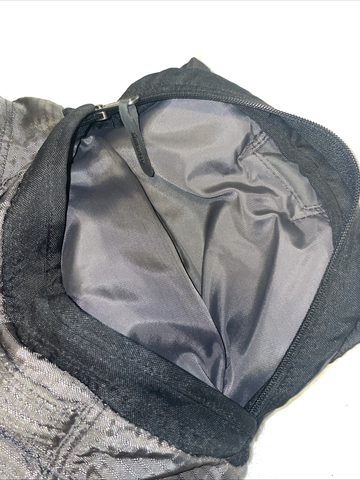 Jansport Trans Black & Grey Backpack w/laptop sleeve 12 x 9 x 18 GUC