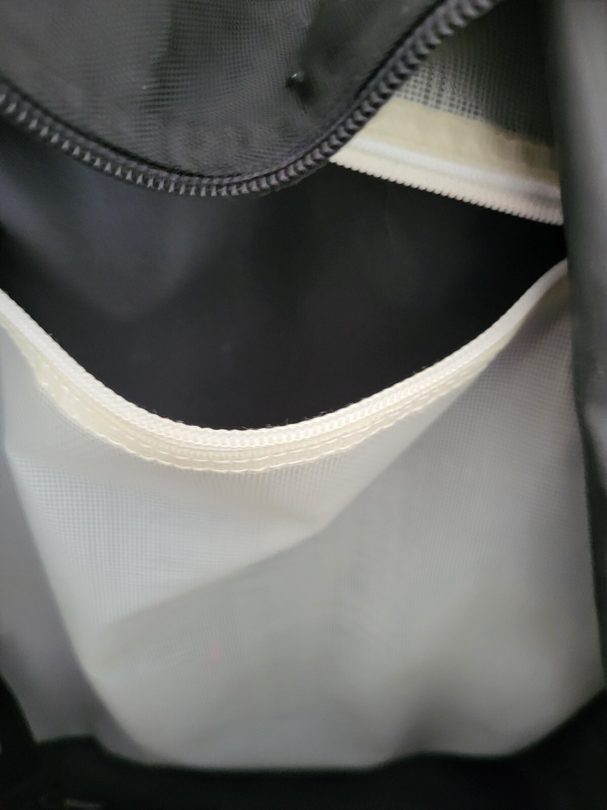 Eddie Bauer Nylon Black Multi Compartment Backpack Gender-Neutral Camping Travel