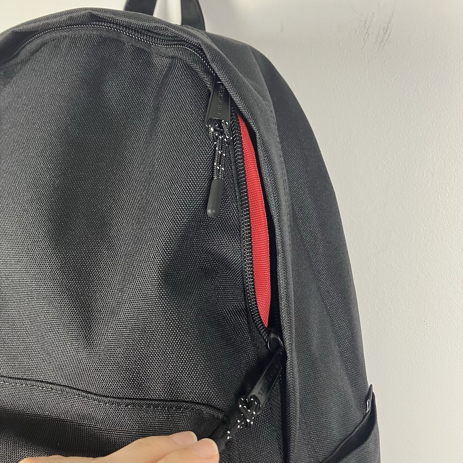 Herschel Supply Co Classic Black Backpack School Travel Daypack Bookbag