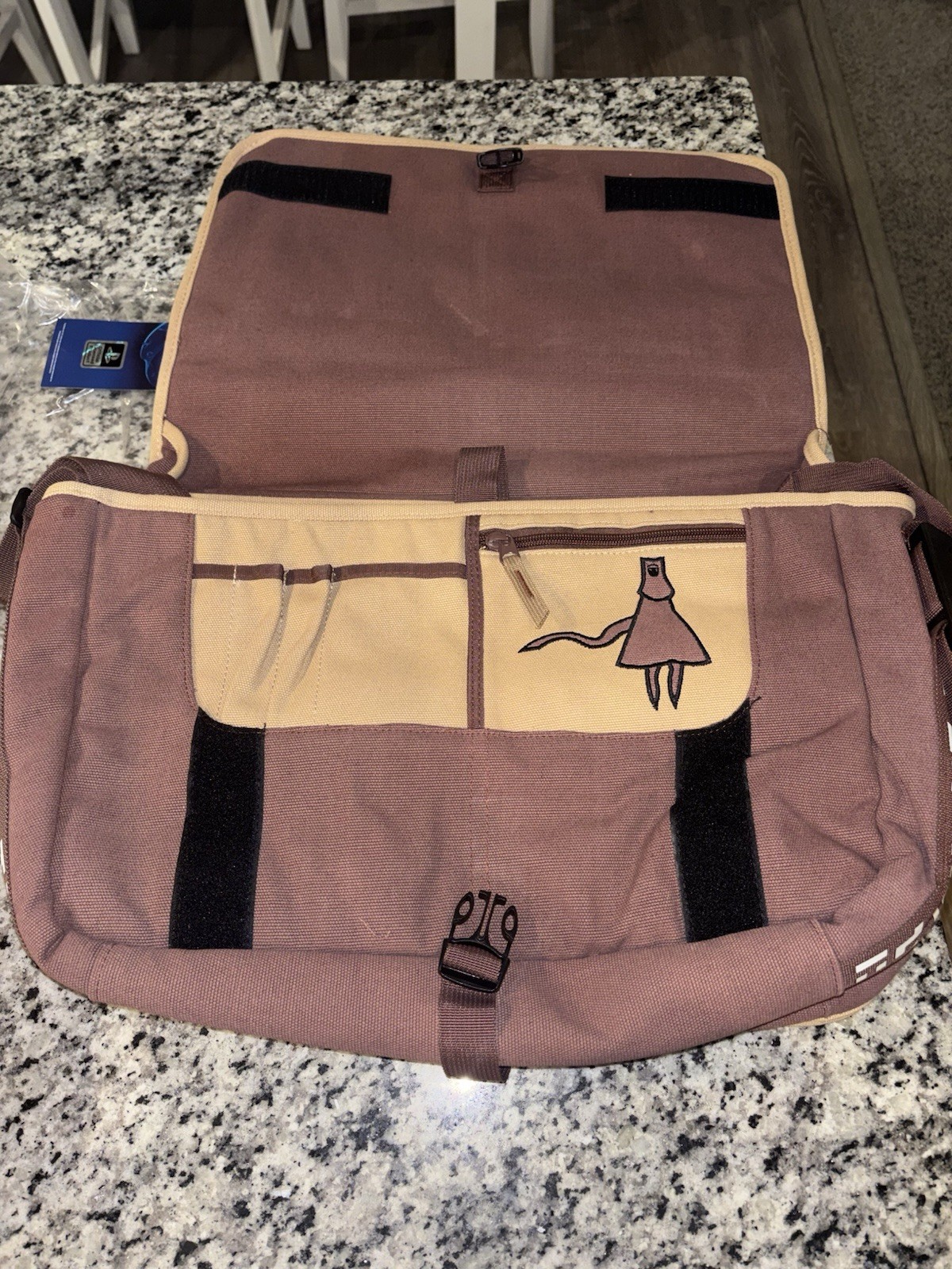 ThinkGeek Solutions Journey Messenger Bag Brown Hook & Loop Men Video Game