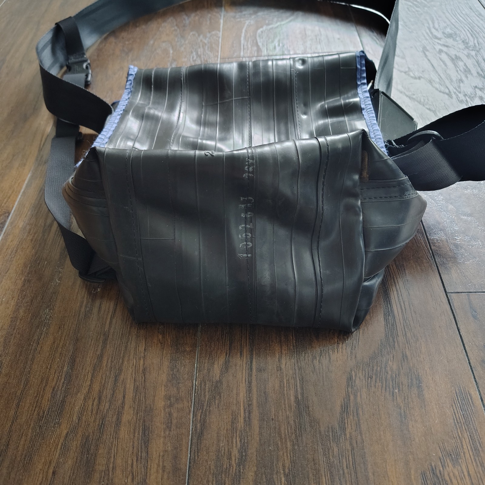 Alchemy Goods AG Messenger Bag Crossbody Sack Purple