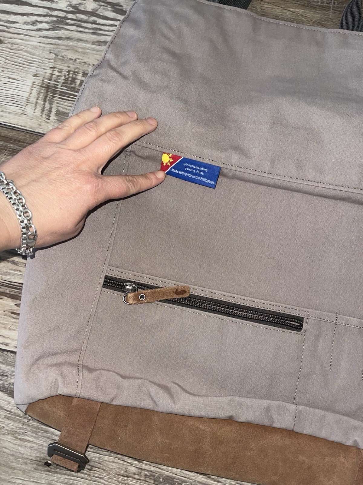 Cotopaxi Kpong 24 Messenger Shoulder Laptop Bag. With LOGO