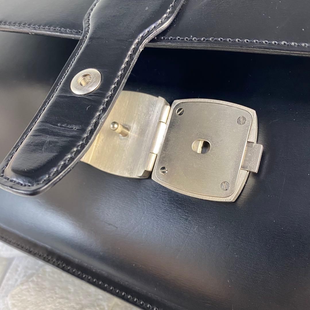 Dunhill Clutch Bag Second Bag Black Smooth Leather Flap Lock & Key Men’s