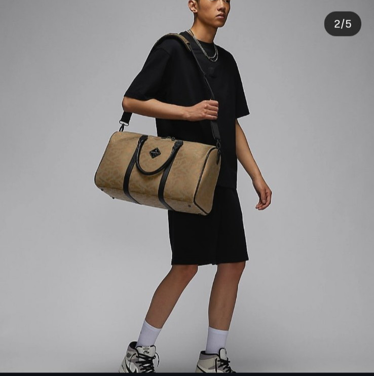 Nike Air Jordan Monogram Icon Duffle Bag 25l *Limited Edition*