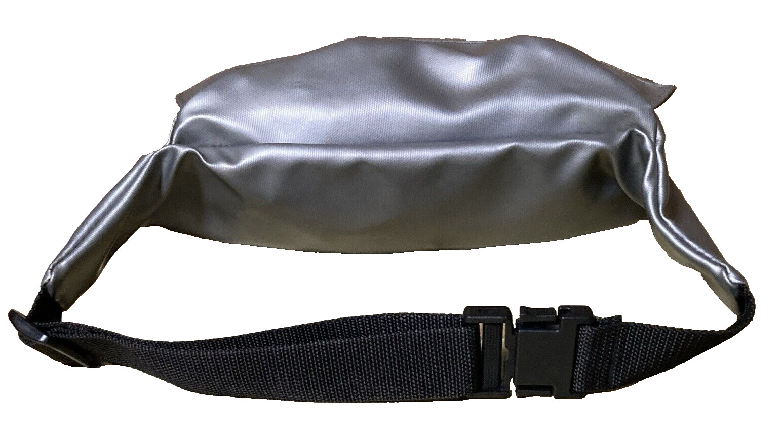 United Colors of Benetton Crossbody Fanny Pack Bag Vtg Size 9.8 x 5.1 x 3.9 in